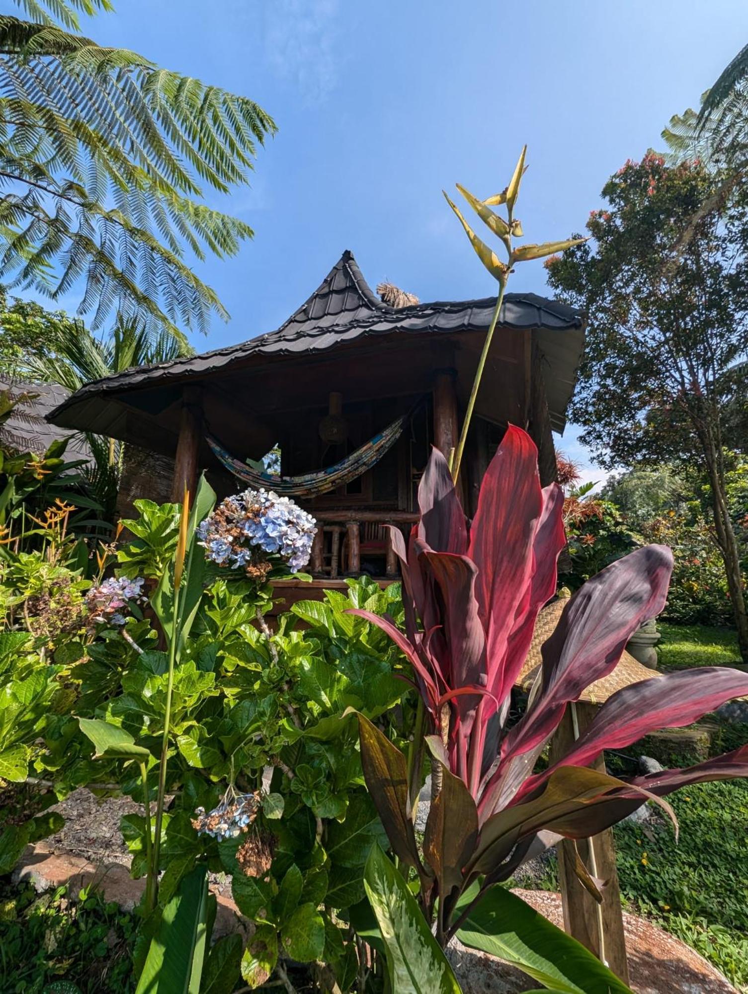 Hotel Satu Lingkung à Tetebatu Extérieur photo